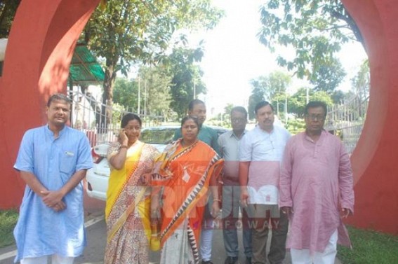 BJP placed deputation to Governor BJP placed deputation to Governor